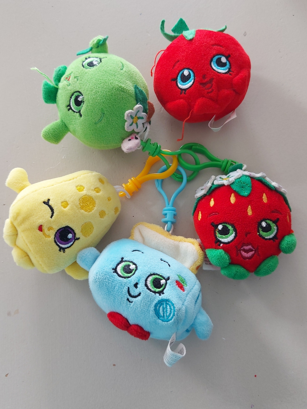 Shopkins Plush Keychains X4 Plus Small Plush